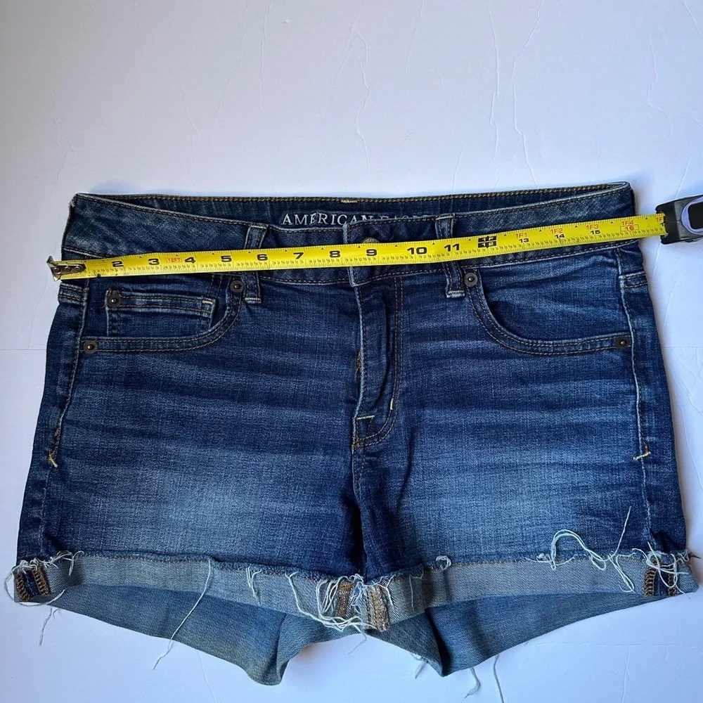 American Eagle Outfitters Blue Jean Shorts Women’s Sz 10 Super Stretch 5 pockets